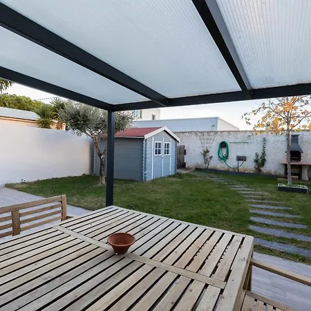 Ferienhaus Maison 8 Pers - 8min - Parc Expo- Arena-centre