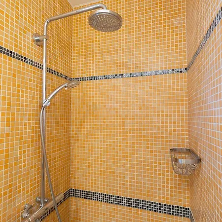 Casa vacanze Maison 8 Pers - 8min - Parc Expo- Arena-centre *